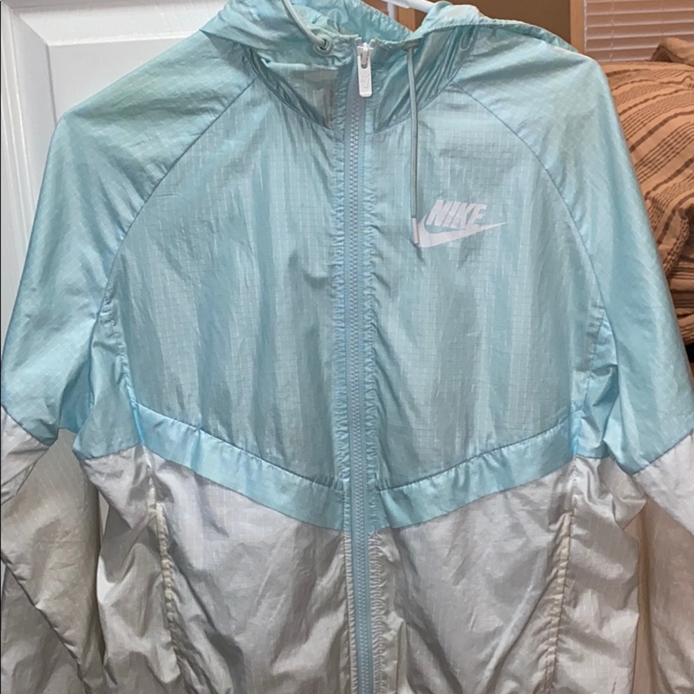 Nike windbreaker